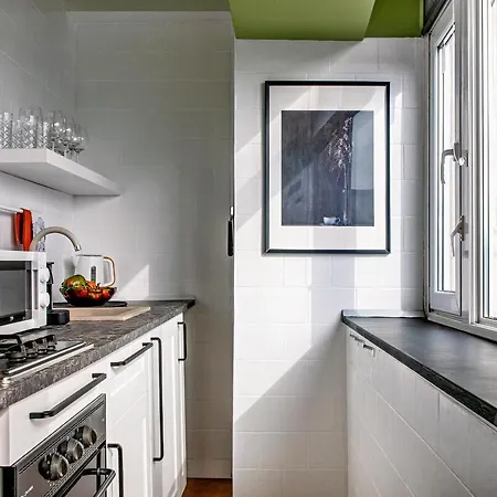 Vakantiehuis Designer Flat For 4, Heart Of Bucharest, Kitchen Boekarest