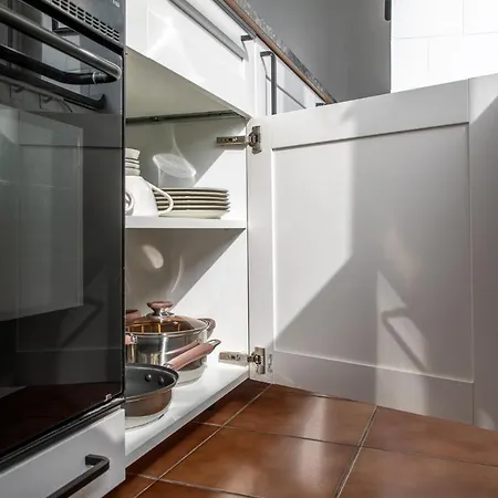 Designer Flat For 4, Heart Of Bucharest, Kitchen Ferienhaus
